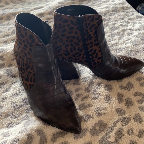 Jeffrey Campbell leopard snake funky booties - Picture 3 of 5
